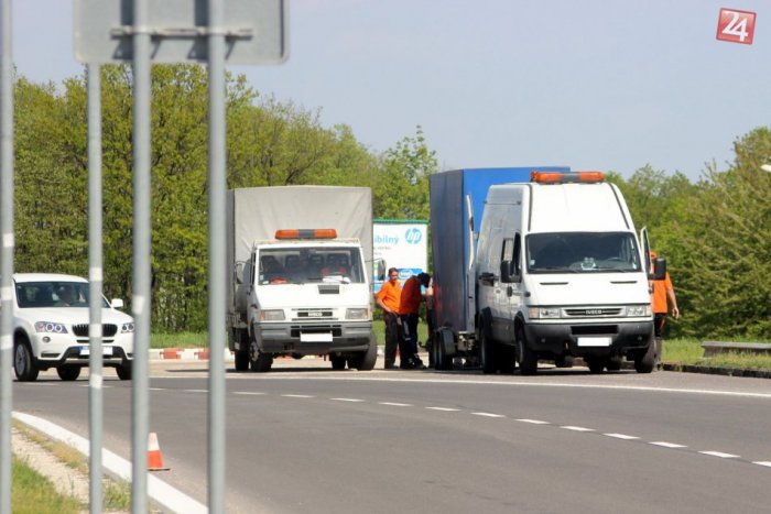 Ilustračný obrázok k článku Čakajú nás dopravné obmedzenia: Chystá sa oprava asfaltu v Mlynárciach!