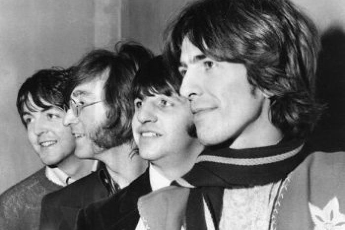 Ilustračný obrázok k článku VIDEO: Humenným sa ozývali hity skupiny Beatles