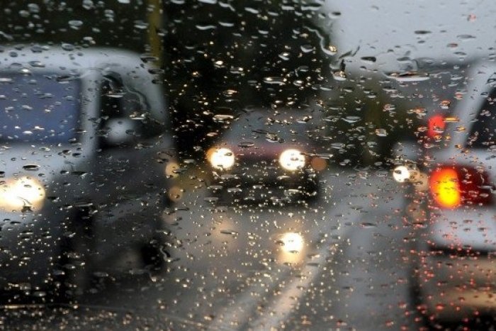 Ilustračný obrázok k článku Nitru varujú pred silným dažďom: V TÝCHTO hodinách si dajte určite bacha!