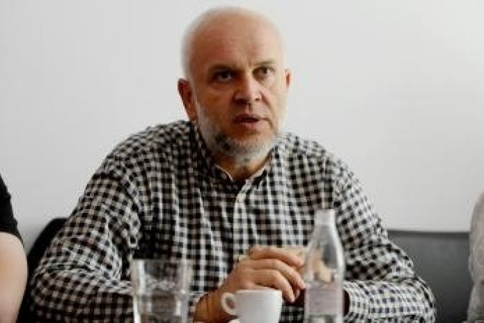 Ilustračný obrázok k článku Autorské čítanie v Zámkoch: Tentokrát s Viliamom Klimáčkom!