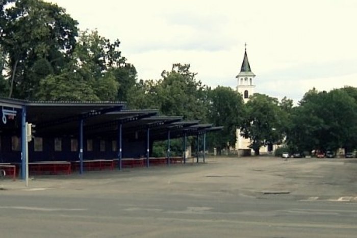 Ilustračný obrázok k článku Z bývalej autobusovej stanice relaxačná zóna? Michalovčania môžu ovplyvniť podobu Kostolného námestia