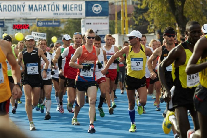 Ilustračný obrázok k článku Maratón Mieru so známymi menami: Očakávaná je takáto rekordná účasť