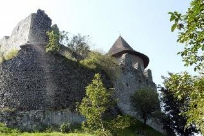 Ilustračný obrázok k článku Záchrana pamiatky pokračuje: Dedina chce kúpiť tento hrad!