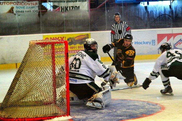 Ilustračný obrázok k článku Ako sa darí Zámčanom v druhej lige? Pozrite ako našúpali mužstvu z Hamuliakova