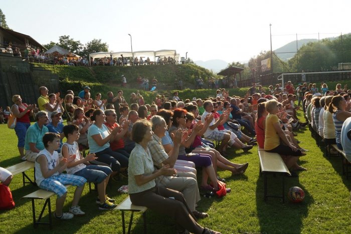 Ilustračný obrázok k článku Obec pri Bystrici sa môže pochváliť krásnym prvenstvom: Stala sa NAJ dedinkou roka