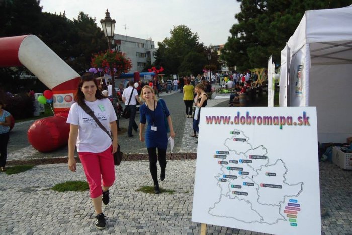 Ilustračný obrázok k článku Prvá dobrovoľnícka online mapa je na svete: Do života ju uviedla akcia na námestí