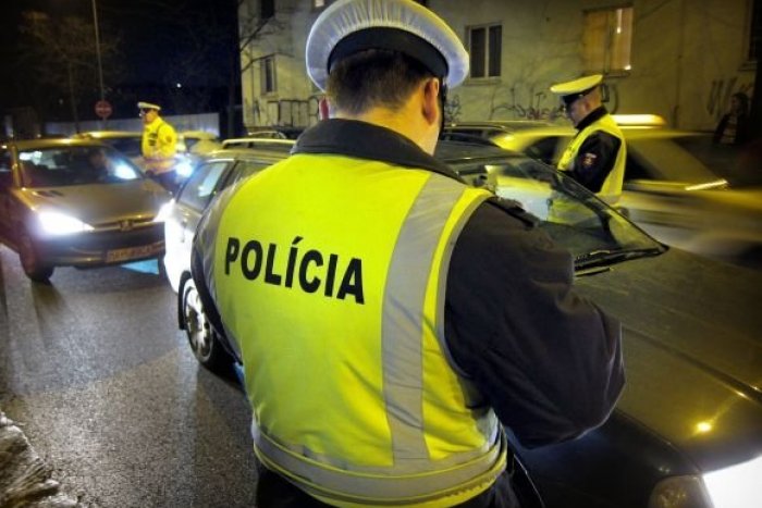 Ilustračný obrázok k článku Policajti chytili na cestách až 37 podnapitých vodičov: Niektorým hrozí aj trest odňatia slobody