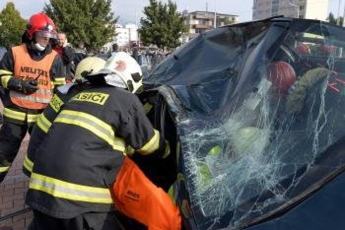 Ilustračný obrázok k článku Majstrovstvá vo vyslobodzovaní osôb z havarovaných áut: Nitrianski hasiči s veľkým úspechom!