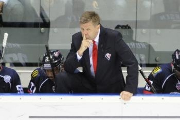Ilustračný obrázok k článku KHL: Slovan ostal na začiatku sezóny bez kormidelníka. Rostislav Čada sa vzdal postu trénera