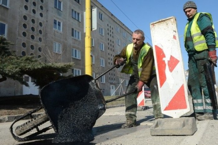 Ilustračný obrázok k článku Prešovčania sa dočkali: Prestavba Kuzmányho ulice je v plnom prúde, posledný vlastník bude vyvlastnený