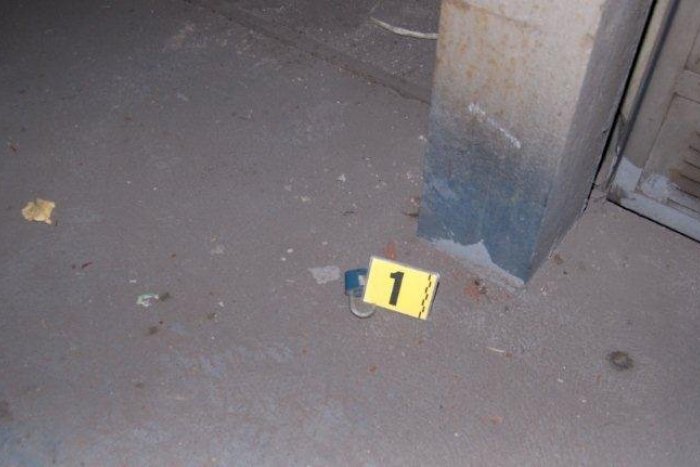 Ilustračný obrázok k článku Policajti zasahovali v objekte hromadných garáži v Žiline: Čo sa na mieste dialo?!