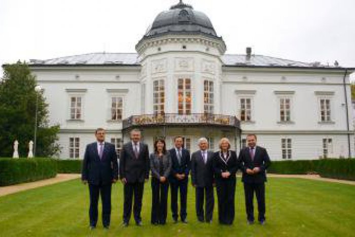 Ilustračný obrázok k článku Zavítali k nám vysokí štátni predstavitelia z Európy: V našom okrese sa podpisoval dôležitý dokument