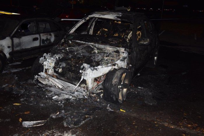 Ilustračný obrázok k článku ZÁBERY Z MIESTA požiaru luxusného BMW: Škody sa vyšplhali na tisícky eur!