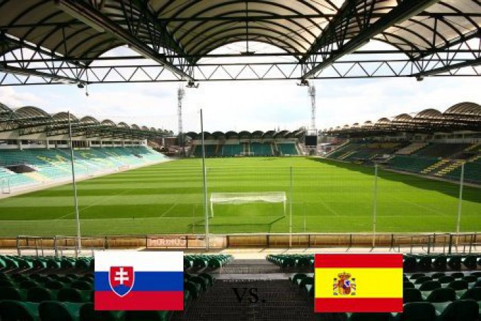 Ilustračný obrázok k článku Španielske futbalové hviezdy v Žiline: Štadión je totálne vypredaný, s čím treba vopred rátať?!