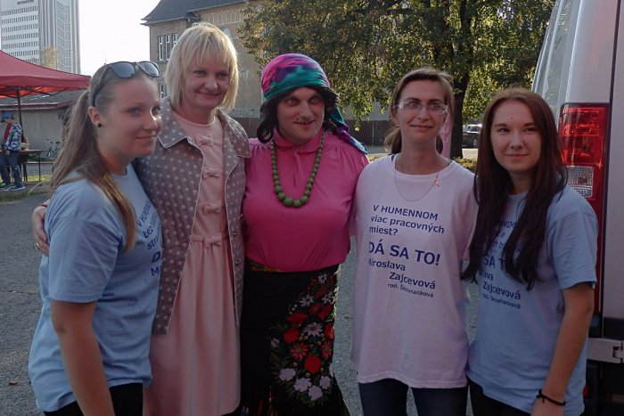 Ilustračný obrázok k článku Parkovisko za Vihorlatom plné smiechu a dobrej nálady: Takto sa bavilo Humenné!