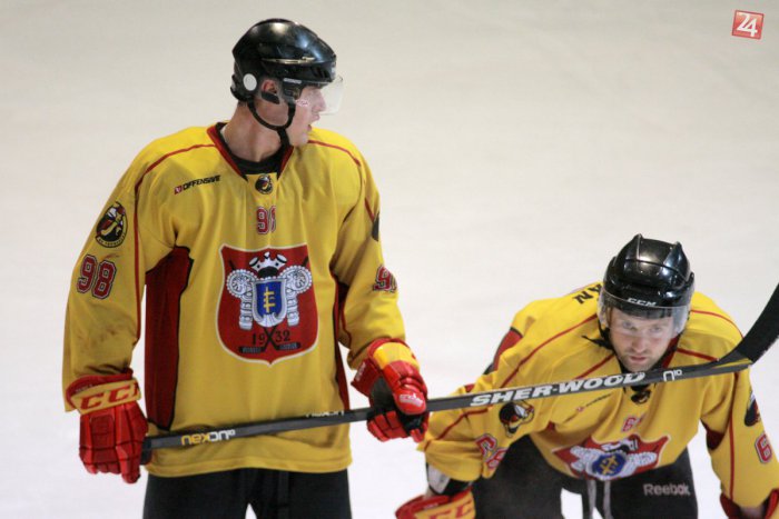 Ilustračný obrázok k článku Hokejisti získali ďalšie body: HC Topoľčany zvíťazili na trnavskom ľade