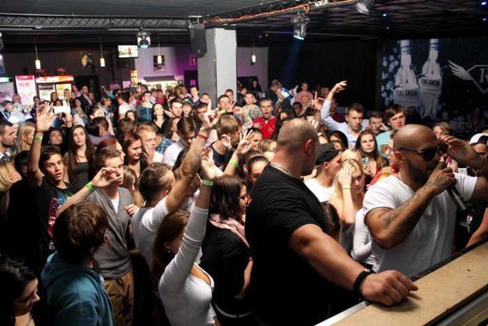 Ilustračný obrázok k článku Raper Rytmus v natrieskanom Royal Clube: Zazneli staršie aj novšie hity!