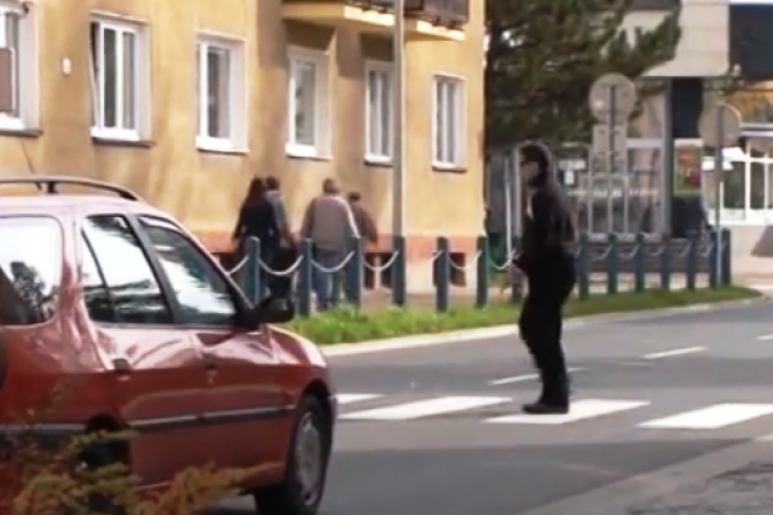 Ilustračný obrázok k článku V uliciach Mikuláša prebehol policajný TEST: Zaujímavé výsledky, ako obstáli vodiči v našom meste!
