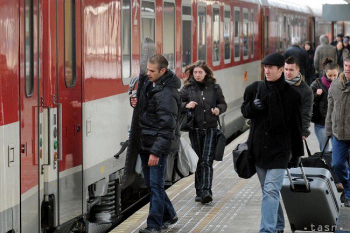 Ilustračný obrázok k článku Cestovanie vlakmi zadarmo? Železničiari reagujú... zoznámte sa s čerstvou novinkou v Bystrici