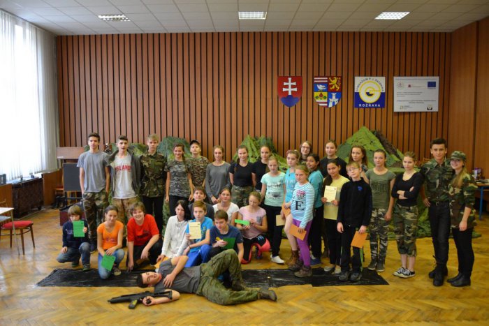 Ilustračný obrázok k článku Foto, video: Imatrikuláciám sa nevyhli ani malí prímania