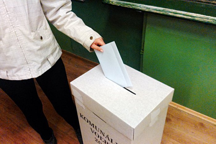 Ilustračný obrázok k článku KOMPLETNÉ VÝSLEDKY volieb do prievidzského parlamentu: Koľko hlasov získali víťazi a koľko porazení?