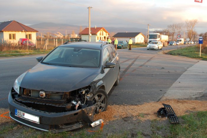 Ilustračný obrázok k článku Vážna dopravná nehoda OBRAZOM: Vodič (20) pri predbiehaní v dedine zrazil chodkyňu (25)!
