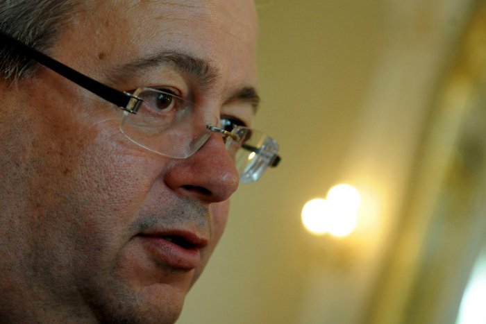 Ilustračný obrázok k článku Staronový starosta Bajan zložil sľub a tvrdí: "Petržalka bude aj naďalej otvorená nápadom a názorom verejnosti."