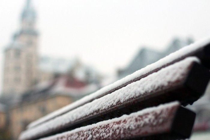 Ilustračný obrázok k článku Prvý sneh: Kopce nad Kremnicou sa už vyfarbili do biela, FOTO