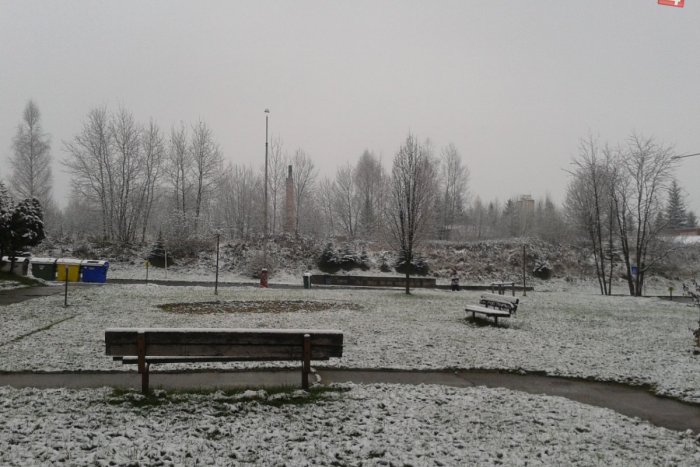 Ilustračný obrázok k článku Predpovede sa naplnili, Perinbaba dodala prvý sneh: Pozrite si zimné obrázky z Brezna