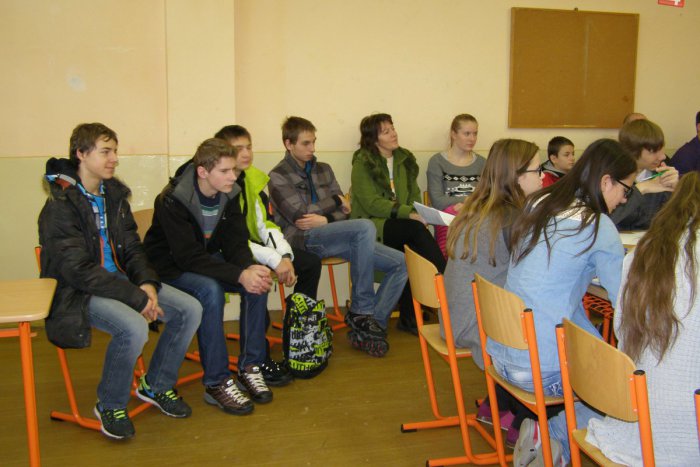 Ilustračný obrázok k článku Stovky ľudí navštívili jedno z najlepších slovenských gymnázií. Spojená škola na Ulici Dominika Tatarku otvorila svoje dvere