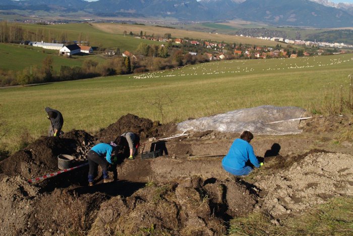 Ilustračný obrázok k článku Vzácny archeologický nález medzi Ploštínom a Iľanovom: Vedci skúmajú praveké osídlenia