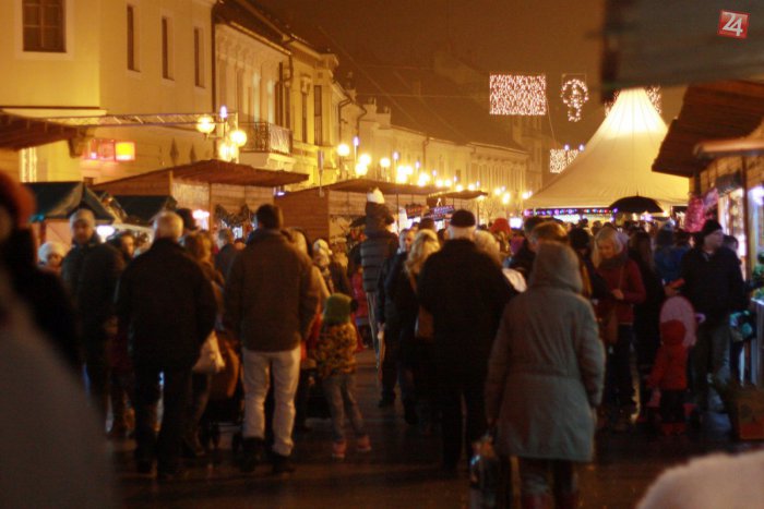 Ilustračný obrázok k článku Vianočná Trnava z výšky: Mestská veža pripravila špeciálne vstupy