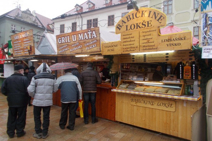 Ilustračný obrázok k článku Čo je pre Bratislavčanov na vianočných trhoch najväčším lákadlom? Prekvapilo by vás, že ľudia nevyhľadávajú iba víno a cigánsku