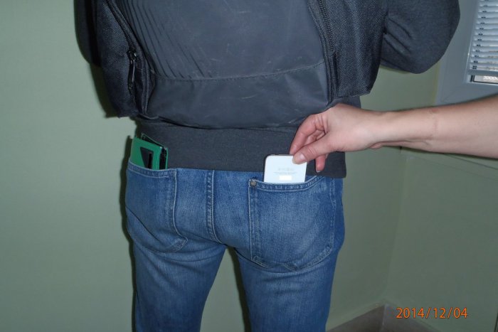 Ilustračný obrázok k článku Vreckárom sa blížia šťastné dni: Strážte svoje veci počas vianočných nákupov