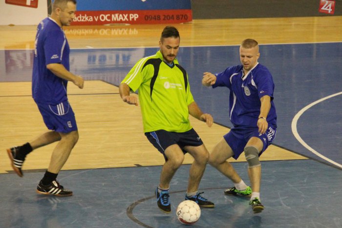 Ilustračný obrázok k článku Pod Urpínom si to rozdali futsalisti z 8 miest: Diváci však videli čisto bystrické finále