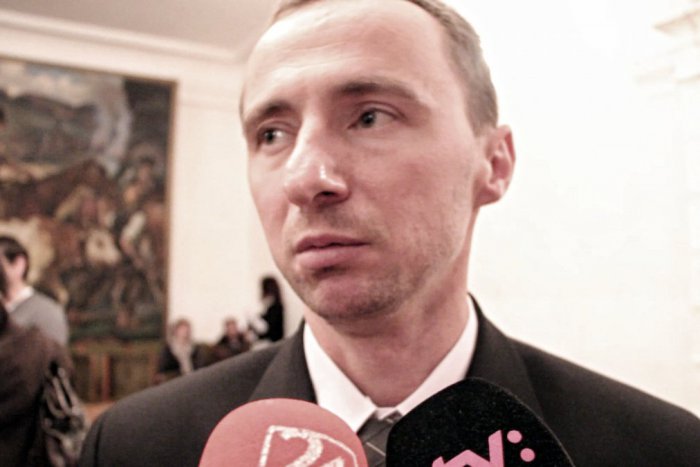 Ilustračný obrázok k článku Ferenčík zatiaľ uznesenie o komisiách nepodpísal: V parlamemte sa rozohrala partia
