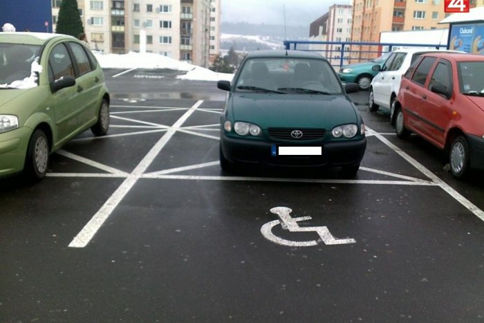 Ilustračný obrázok k článku Dobrá správa: V meste pribudnú nové parkovacie miesta pre ZŤP