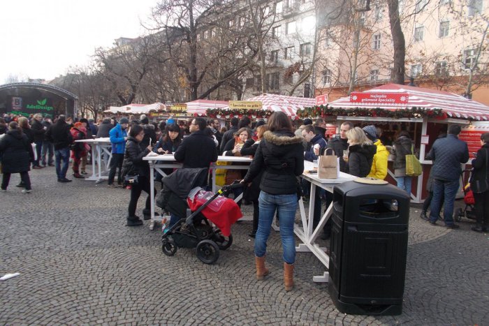 Ilustračný obrázok k článku Vianočným trhom v Bratislave dnes definitívne odzvonilo. Návštevníci aj stánkari sú s týmto ročníkom spokojní