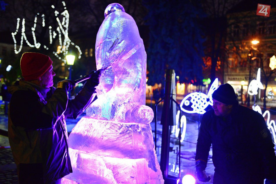 Ilustračný obrázok k článku V centre Košíc pribudnú rozprávkové ľadové sochy, použijú na ne šesť ton ľadu
