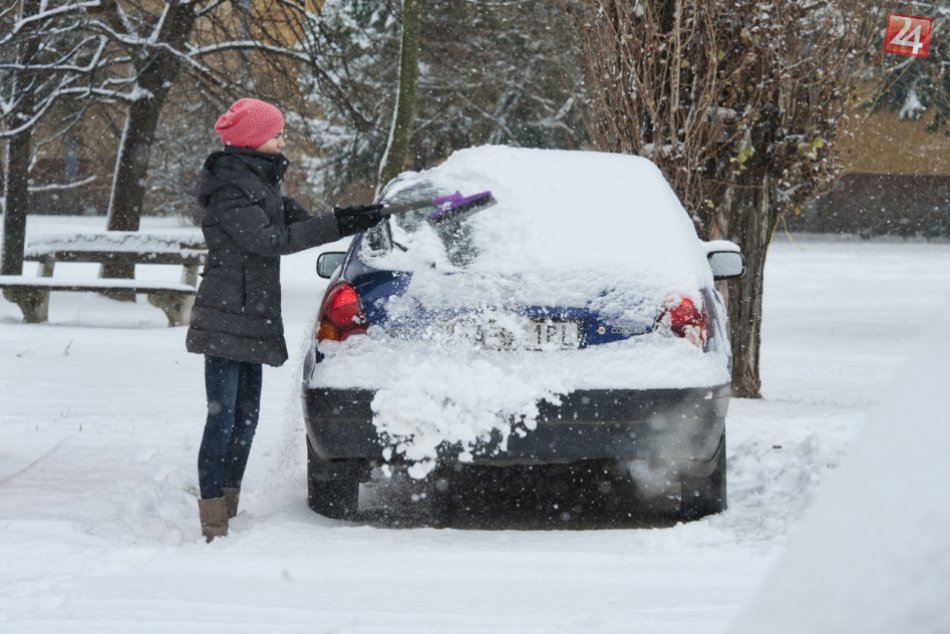 Ilustračný obrázok k článku Perinbaba sa v Topoľčanoch vyšantí: Očakáva sa, že spadne až 25 centimetrov snehu!