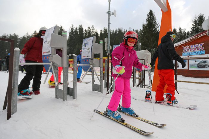 Ilustračný obrázok k článku Lyžiarska sezóna v Kremnických vrchoch odštartovaná: Koľko zaplatíme za novoročnú lyžovačku?