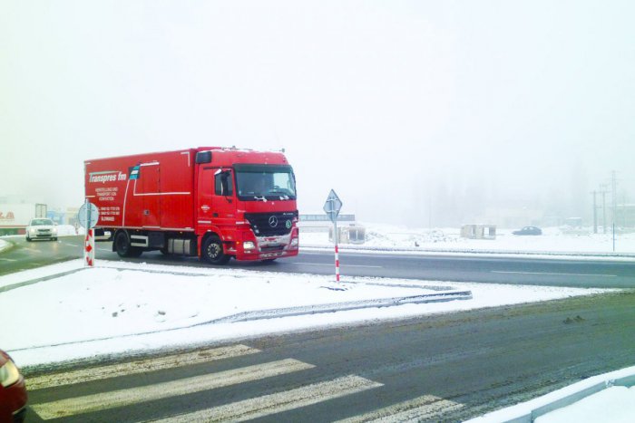 Ilustračný obrázok k článku Sneží takmer v celom kraji: Takto to vyzerá na cestách...