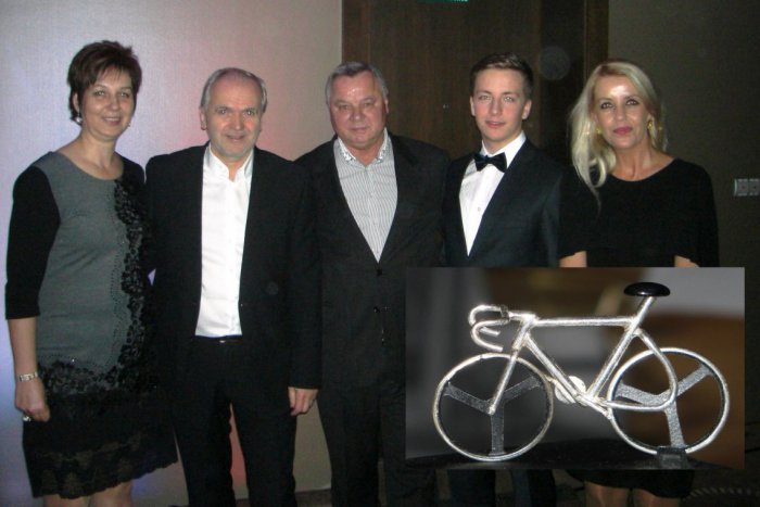 Ilustračný obrázok k článku Vyrobil Saganov bicykel zo striebra: Študent očaril porotu aj otca žilinského rýchliku
