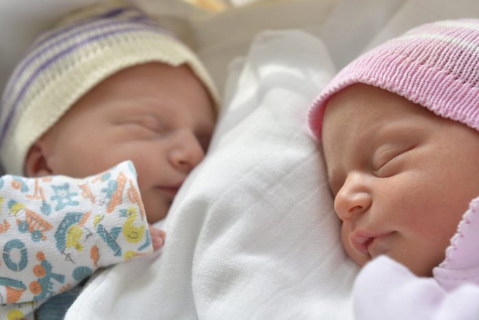Ilustračný obrázok k článku Viacnásobná radosť: Vlani prišlo v pôrodnici v Nitre na svet 24 dvojičiek