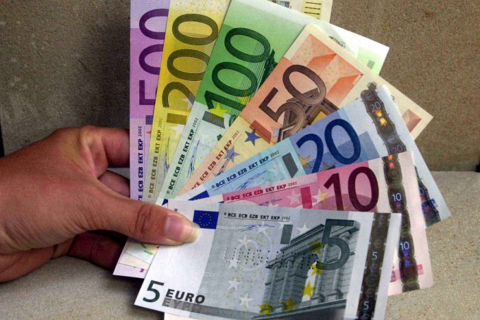 Ilustračný obrázok k článku Delili sa peniaze od Európskej investičnej banky: Do Popradu poputujú takmer 2 milióny eur!