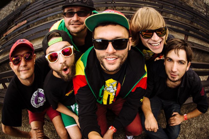 Ilustračný obrázok k článku Kapela Smola a Hrušky má nový singel: Najbližšie odohrá tisíci koncert svojej kariéry