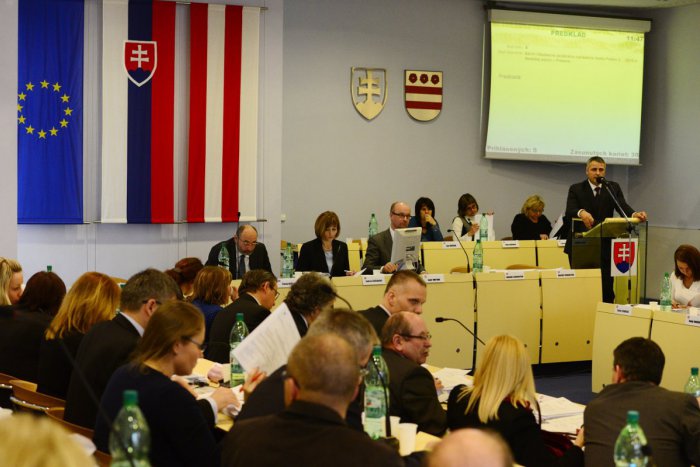 Ilustračný obrázok k článku Prešovskí poslanci sa chystajú rokovať o dôležitých veciach: 19 bodov, ktoré na nich čakajú