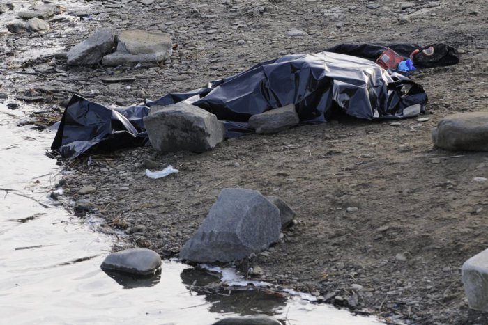 Ilustračný obrázok k článku Otrasný nález! V jazere pri Dunajskej Lužnej našli mŕtve telo iba 15-ročného chlapca