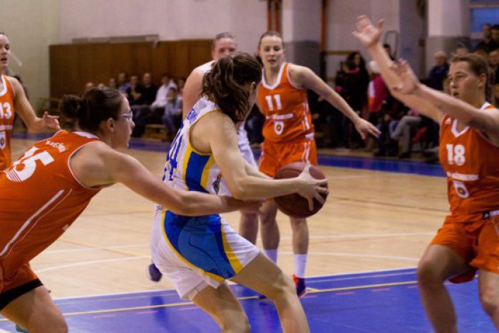 Ilustračný obrázok k článku Basketbalová Ruža odohrala dramatický duel v Piešťanoch: Rozhodla záverečná štvrtina