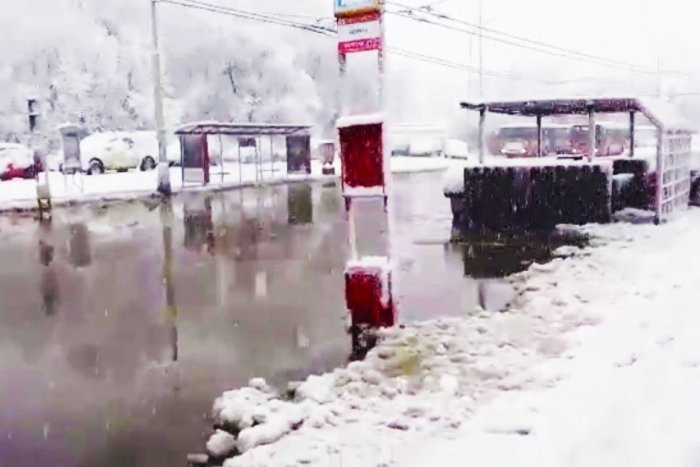 Ilustračný obrázok k článku VIDEO zábery Sibírskej v Prešove: Obyvatelia sa prebudili do zaplavenej ulice!